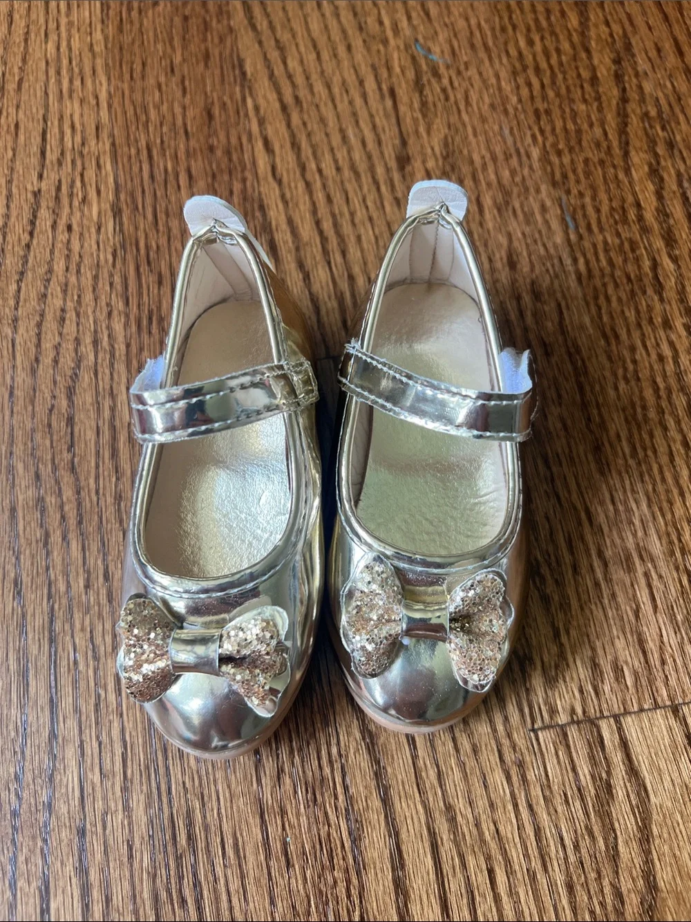 Girls' Shiny Gold Mary Jane Shoes with Glitter Bow NWOT